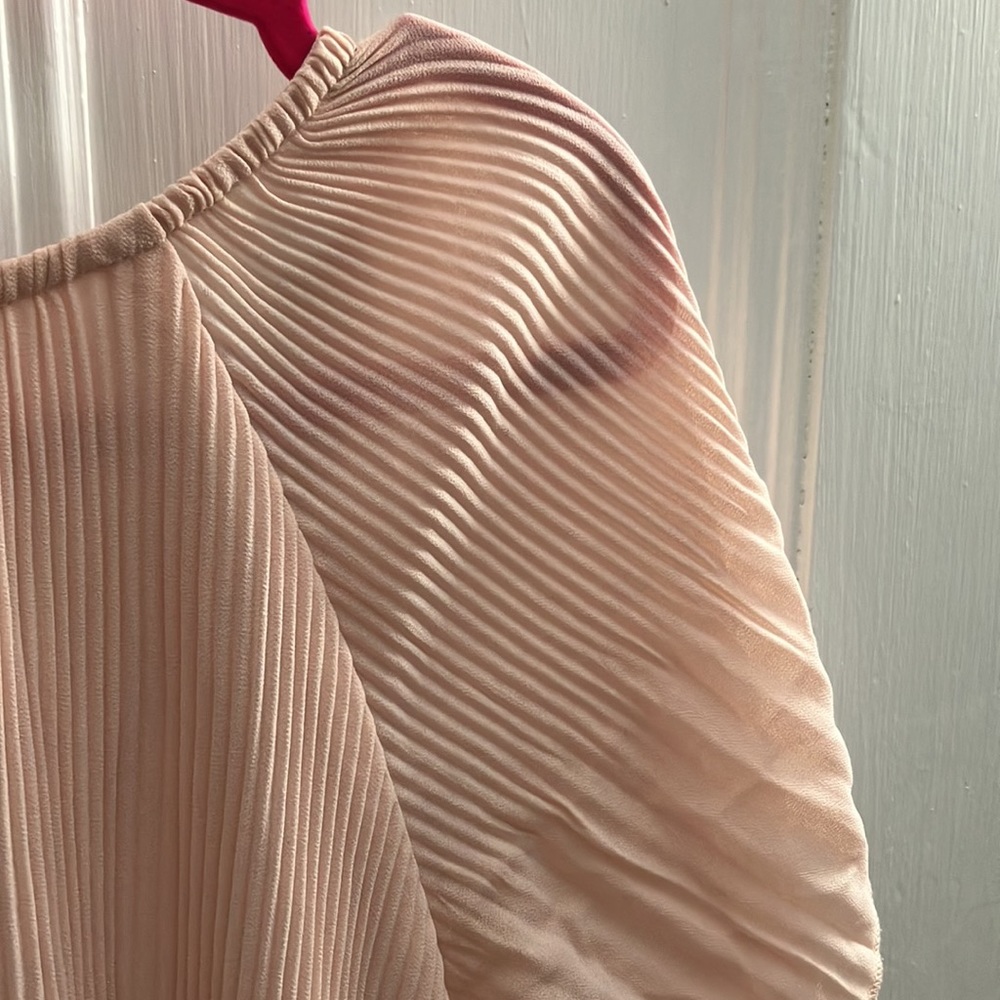 Pink blouse - Picture 3 of 5
